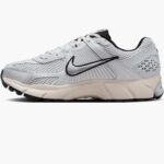 Кросівки жіночі Nike Wmns Zoom Vomero 5 White (FN6742-002)