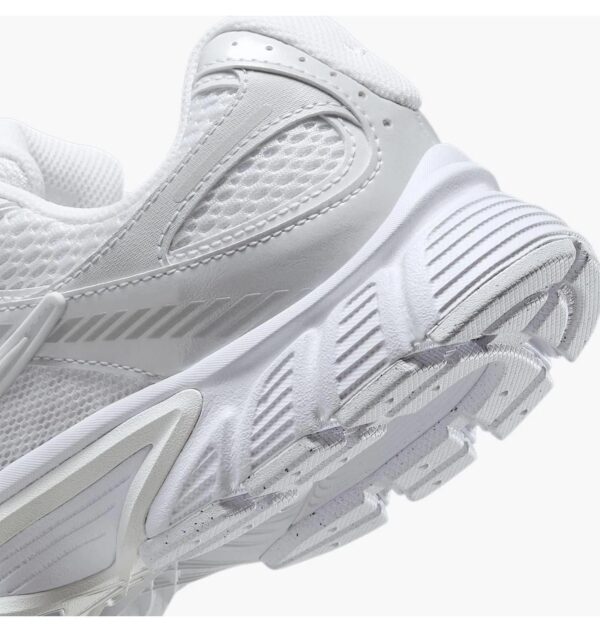 Кросівки чоловічі Nike V5 Rnr White Black Metallic Silver (HQ7901-101)