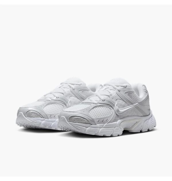 Кросівки чоловічі Nike V5 Rnr White Black Metallic Silver (HQ7901-101)